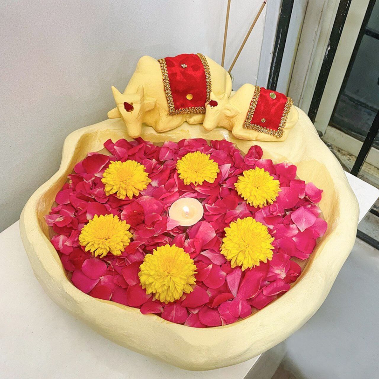 Maadu Uruli (Komadha)