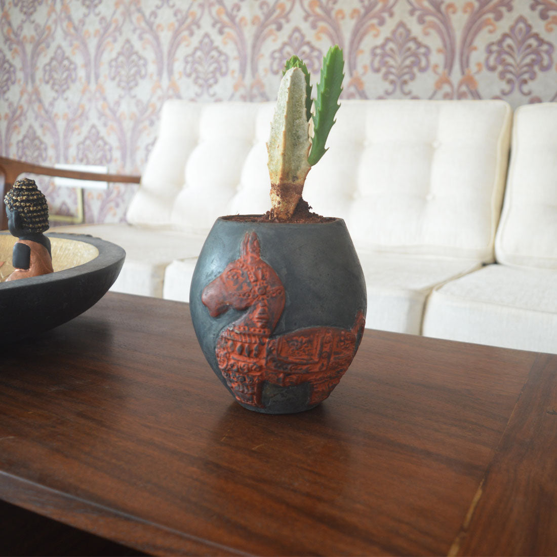 Black table top planter